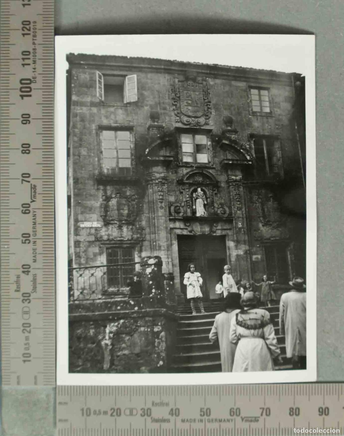 Fotograf&iacute;a antigua: FOTOGRAFIA. Convento de Santo Domingo de Bonaval NI&Ntilde;OS EN LA CALLE. HACIA 1940