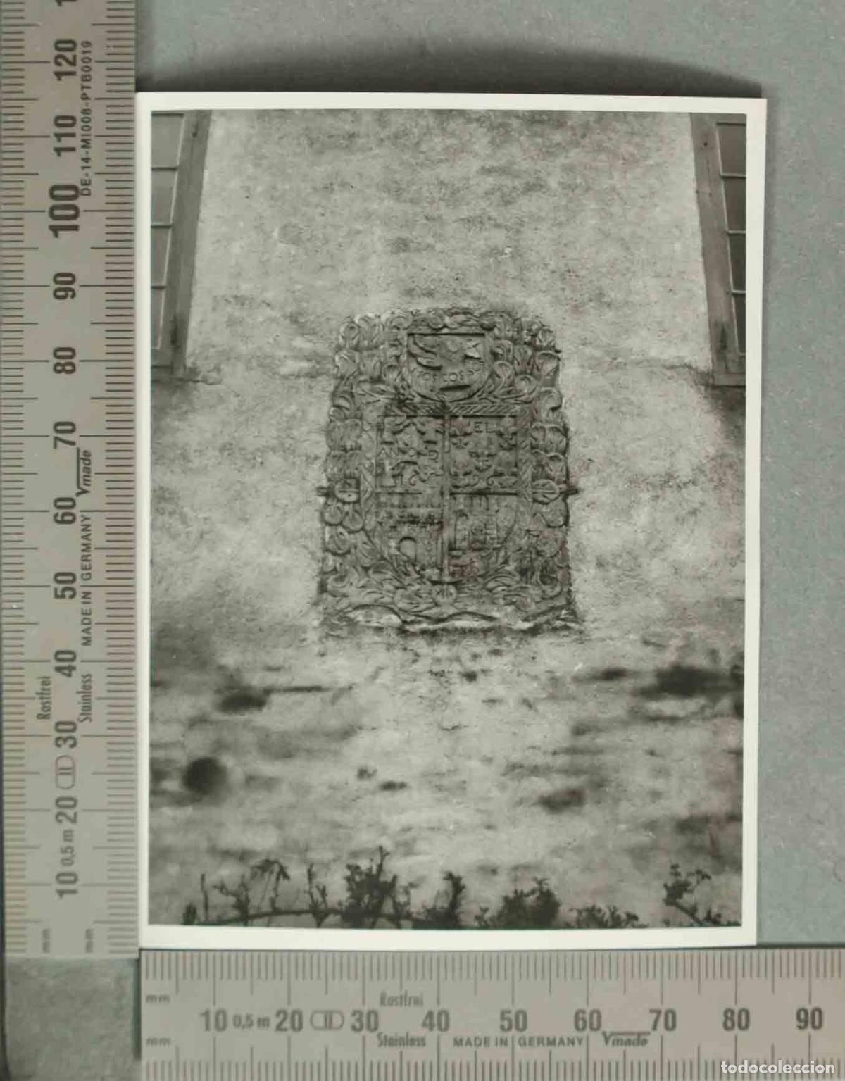 Fotograf&iacute;a antigua: FOTOGRAFIA. ESCUDO NOBILIARIO FONTAO. HACIA 1940