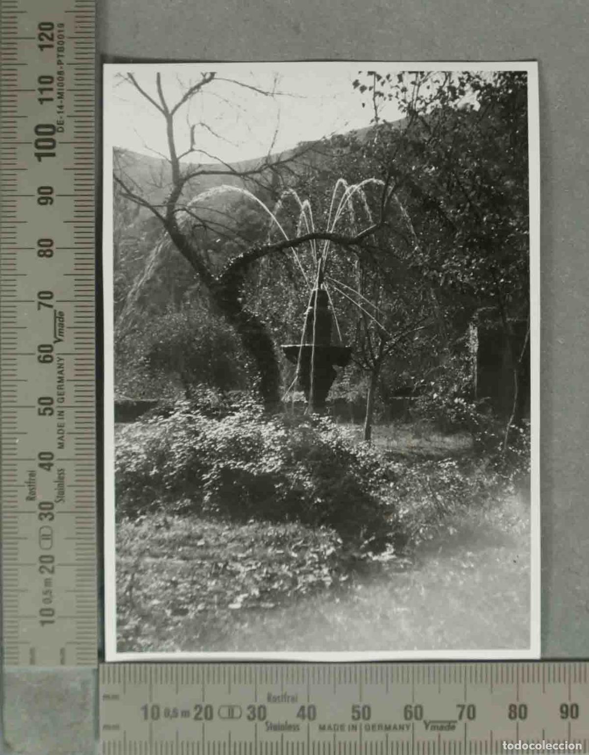 Fotograf&iacute;a antigua: FOTOGRAFIA. VISTA LAS BATUECAS. FUENTE HACIA 1940