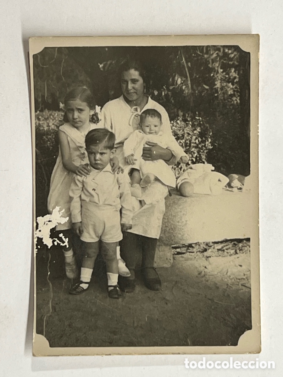 Fotograf&iacute;a antigua: AVILA, Julita, Cayetano y Maria Pilar la criada.. Agosto de 1935