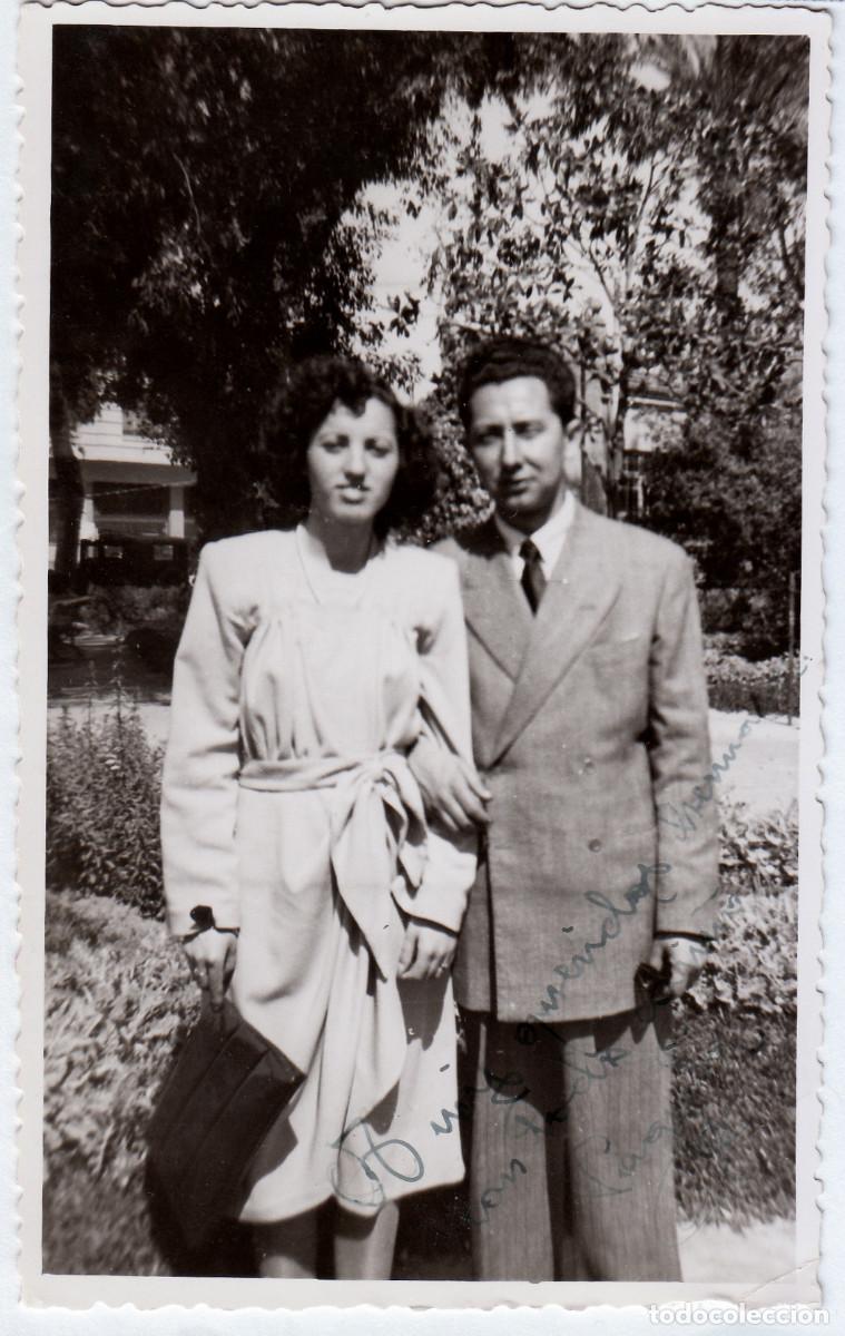 Fotograf&iacute;a antigua: Pareja en Valencia?. A&ntilde;os 40-50. pc
