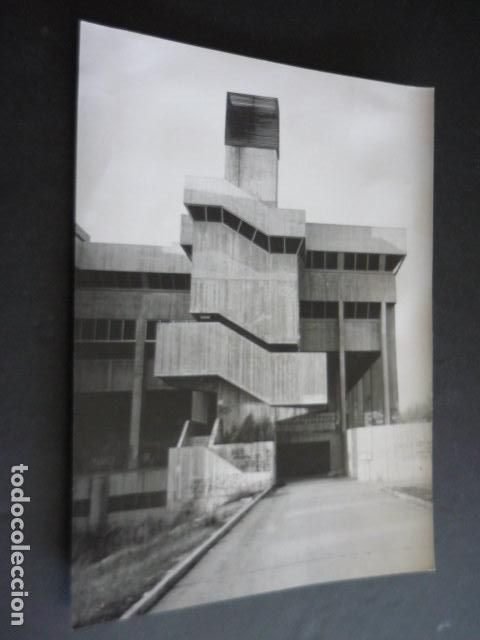 Fotografia antica: MADRID CIUDAD UNIVERSITARIA EDIFICIO CIENCIAS DE LA INFORMACION ANTIGUA FOTOGRAFIA 18 X 24 CM