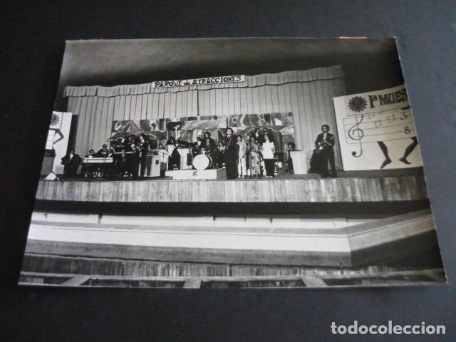 Alte Fotografie: MADRID FESTIVAL DE LA CANCION DEL VERANO PARQUE DE ATRACCIONES 1970 FOTOGRAFIA 18 X 24 CM