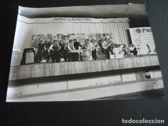 Alte Fotografie: MADRID FESTIVAL DE LA CANCION DEL VERANO PARQUE DE ATRACCIONES 1970 FOTOGRAFIA 18 X 24 CM