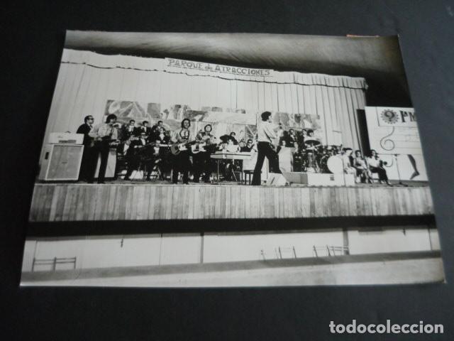 Photographie ancienne: MADRID FESTIVAL DE LA CANCION DEL VERANO PARQUE DE ATRACCIONES 1970 FOTOGRAFIA 18 X 24 CM
