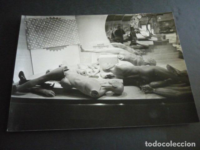 Alte Fotografie: MADRID MANIQUIS EN GALERIAS PRECIADOS FOTOGRAFIA 18 X 24 CM