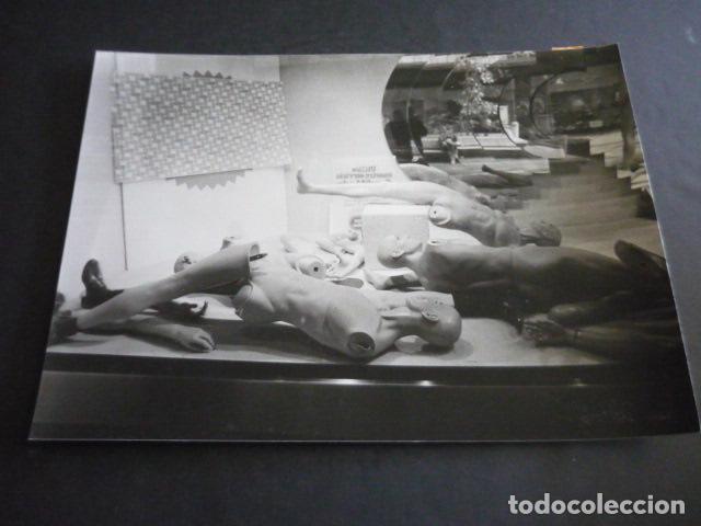 Photographie ancienne: MADRID MANIQUIS EN GALERIAS PRECIADOS FOTOGRAFIA 18 X 24 CM