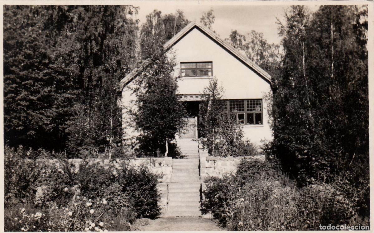 Fotograf&iacute;a antigua: Casa en la monta&ntilde;a tipo tirolesa. A&ntilde;os 50. pc