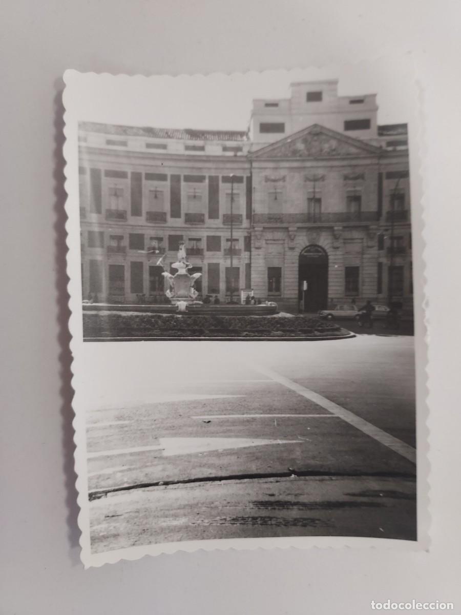 Fotograf&iacute;a antigua: FOTO MADRID PUERTA DEL SOL FUENTE. CA. 1972. 10 X 7 CM