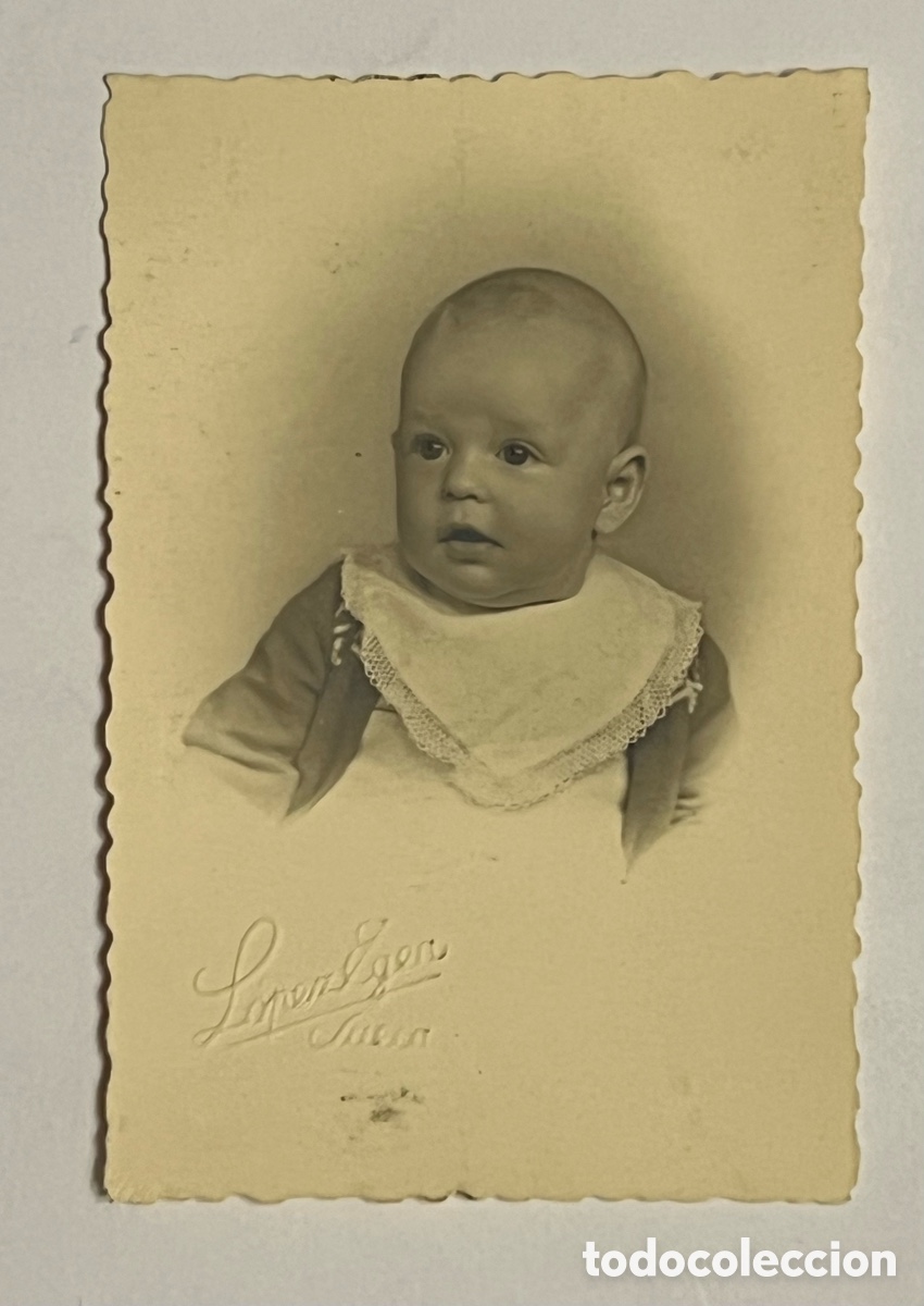 Fotograf&iacute;a antigua: SUECA.. un BeBe hermoso. L&oacute;pez Egea, fot&oacute;grafo.. (h.1950?) Med&iacute;das: 5,8 x 8,5 cm