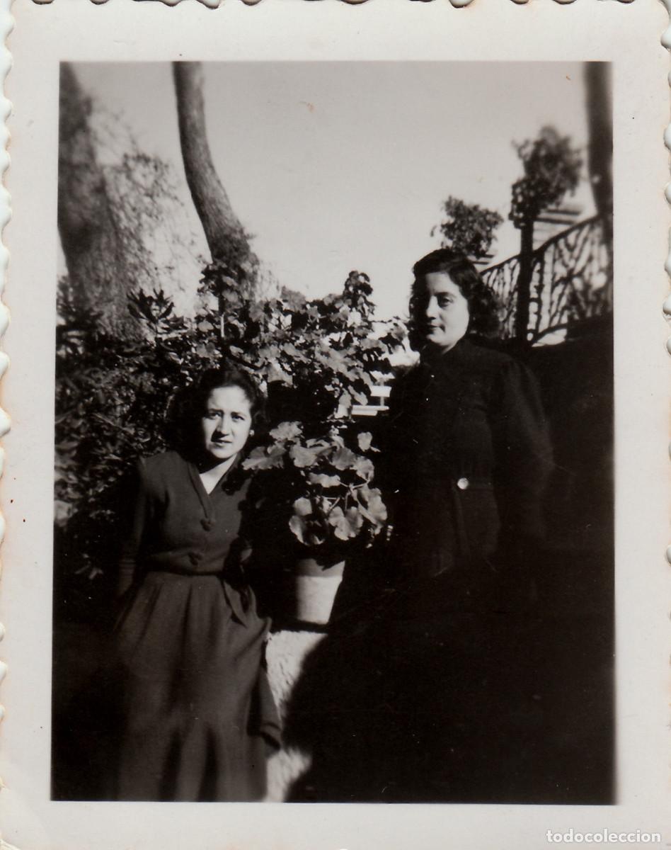 Fotograf&iacute;a antigua: Amigas en Val&egrave;ncia?. A&ntilde;os 40 pc