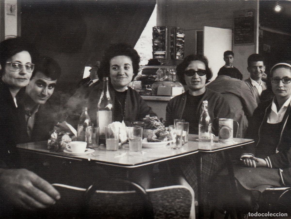 Fotograf&iacute;a antigua: En el bar, Val&egrave;ncia. A&ntilde;os 60 pc