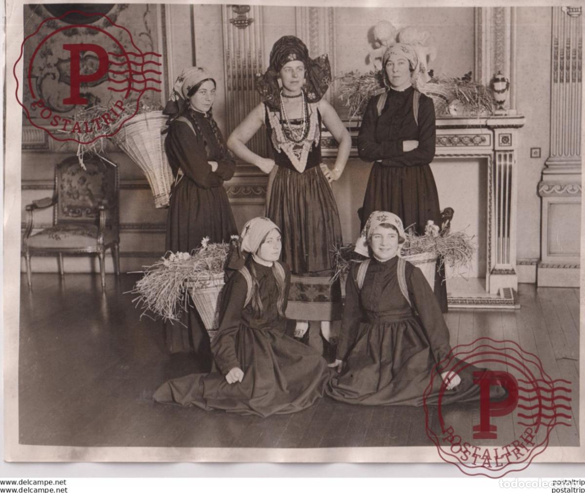 Fotografia antiga: ICE CARNIVAL PAGEANT OF EUROPE HELEN MAVROGORDATO VICTO AGAR ROBARTES 25*20CM Fonds Victor FORBIN 1