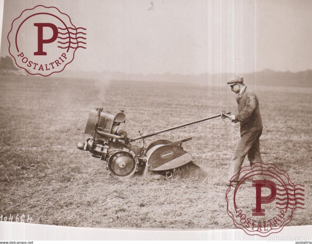Alte Fotografie: S.O.M.U.A. PHOTO M ROL TRACTEUR TRACTOR AGRICULTURA 15*12 CM