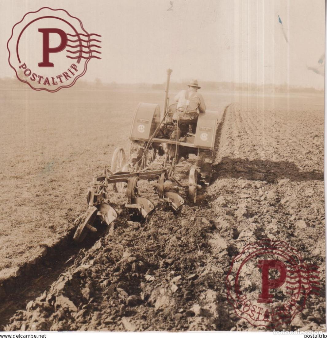 Alte Fotografie: TRACTEUR TRACTOR AGRICULTURA 14*14CM