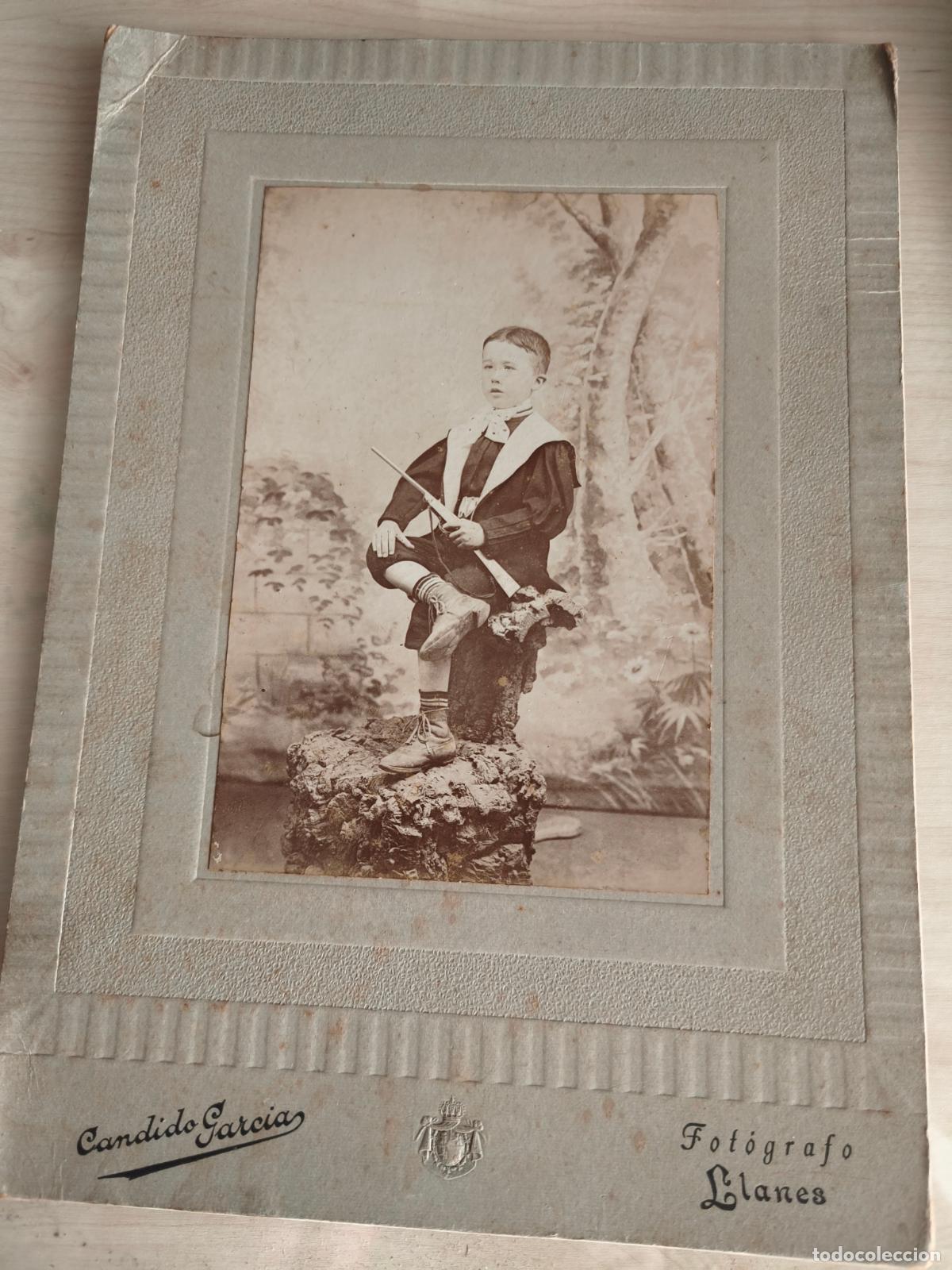 Fotografia antica: Fotografia de Candido Garc&iacute;a, fotografo de Llanes. 14 x 10 sobre cart&oacute;n de 17 x 23.