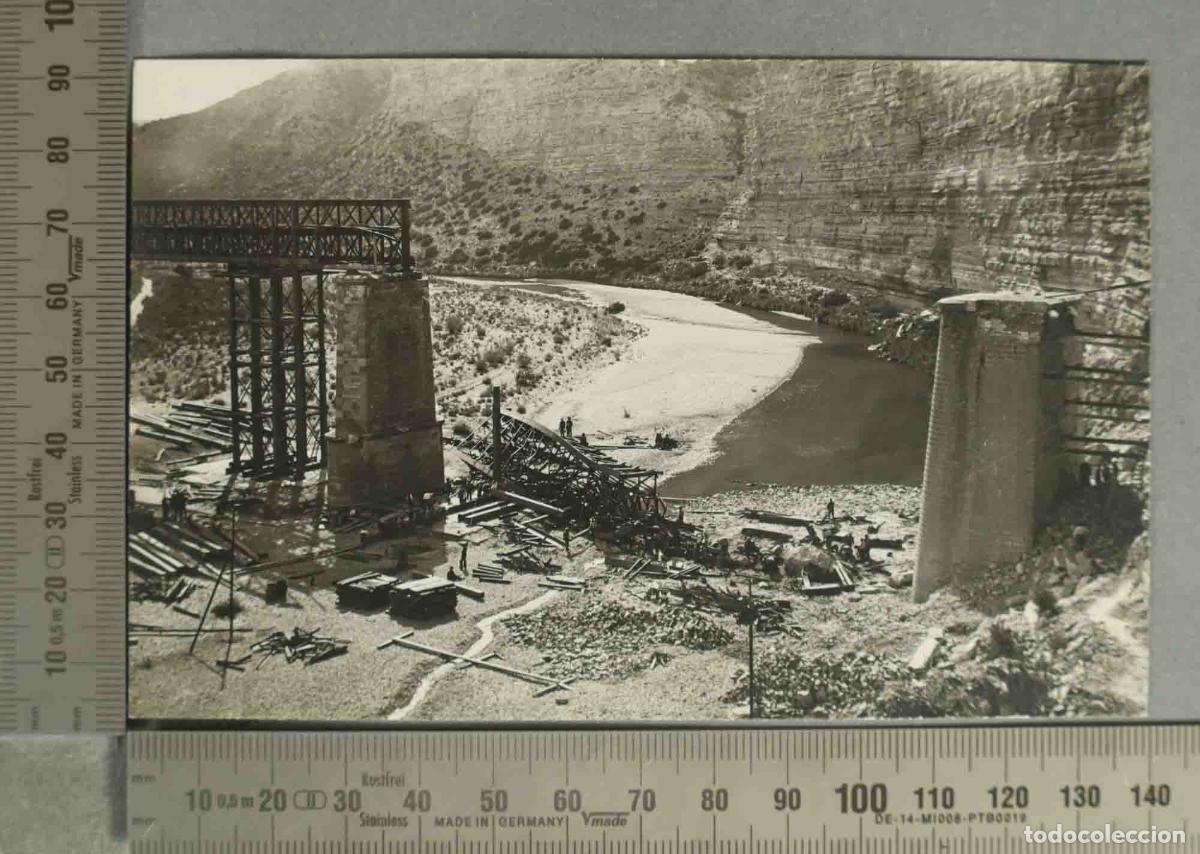 Fotograf&iacute;a antigua: FOTOGRAFIA. Reconstrucci&oacute;n del viaducto Matarra&ntilde;a IV l&iacute;nea de Zaragoza a Barcelona