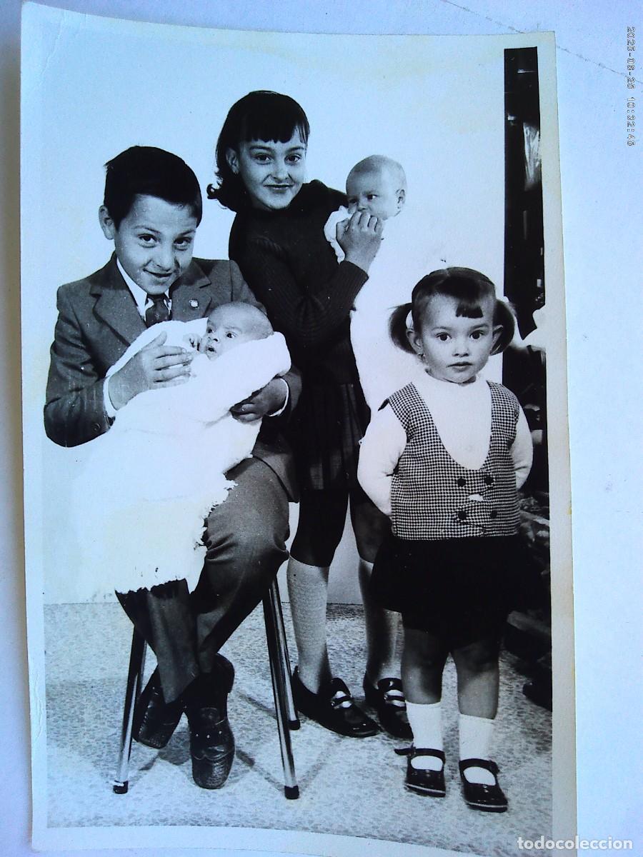 Antique Photography: PRECIOSA FOTO DE ESTUDIO DE NI&Ntilde;OS , HERMANOS , BEBES GEMELOS, 1972