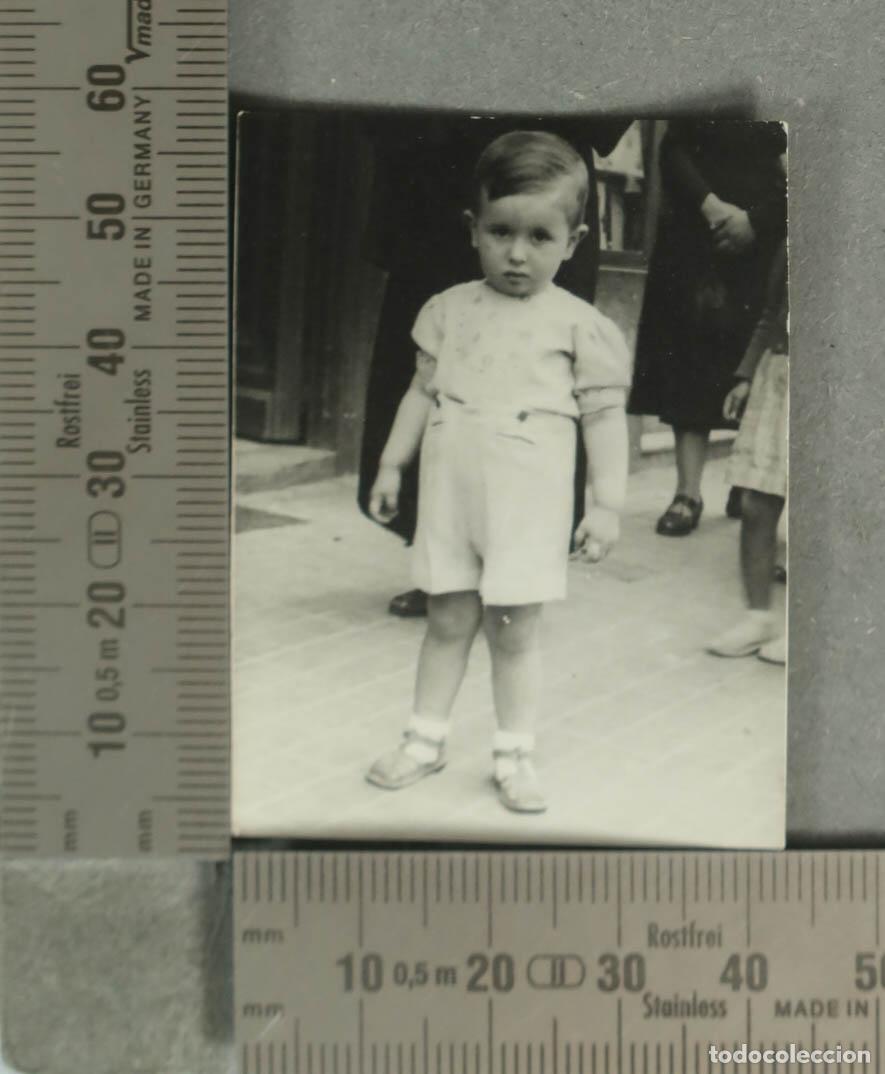 Fotograf&iacute;a antigua: FOTOGRAFIA. NI&Ntilde;O EN LA CALLE
