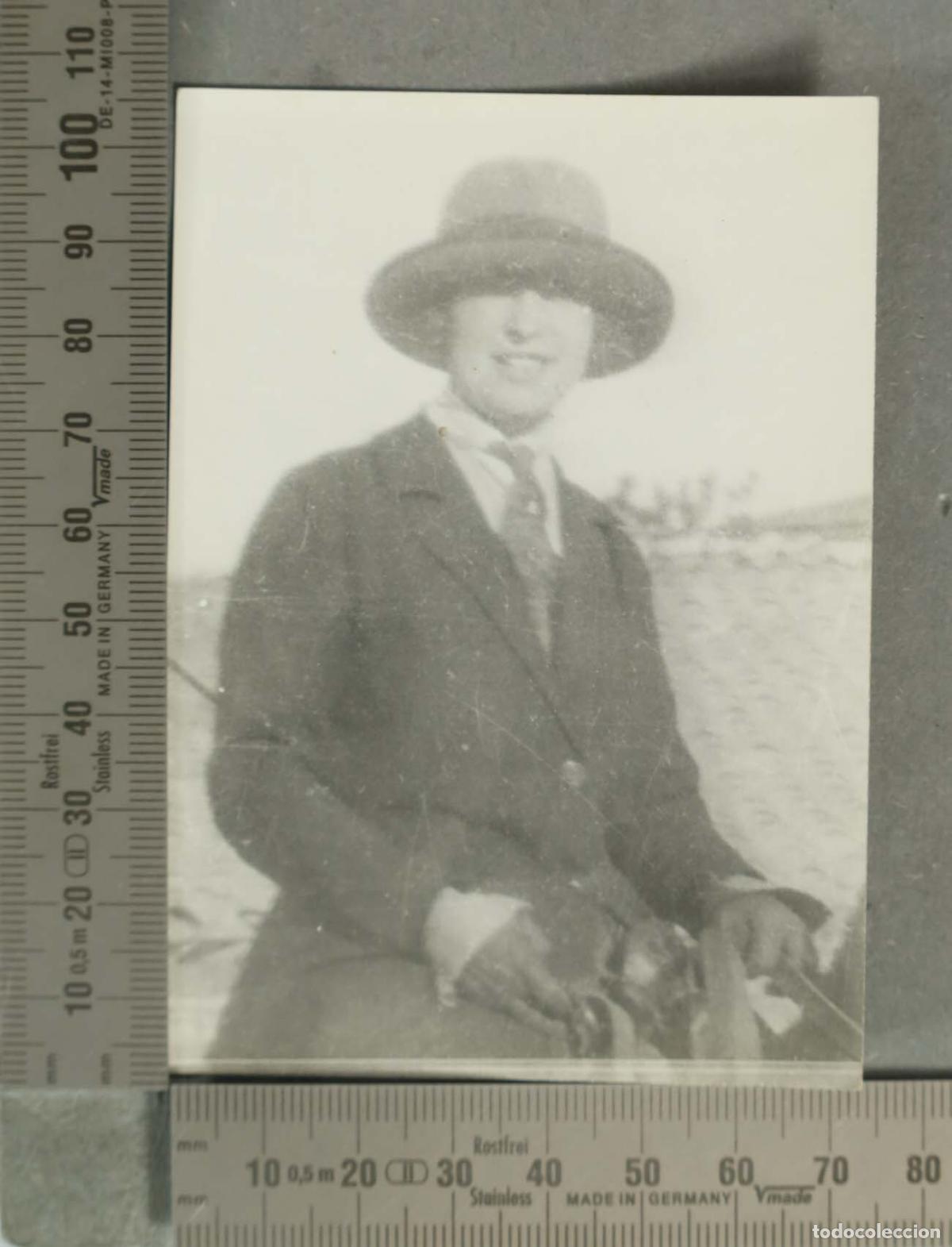 Fotografia antica: FOTOGRAFIA. MUJER A CABALLO. HACIA 1920