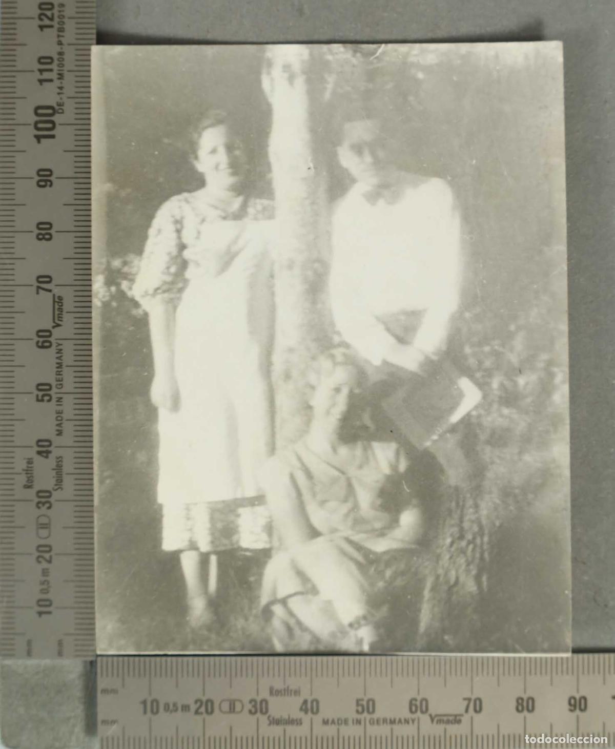 Fotograf&iacute;a antigua: FOTOGRAFIA. GRUPO AL AIRE LIBRE. HACIA 1930