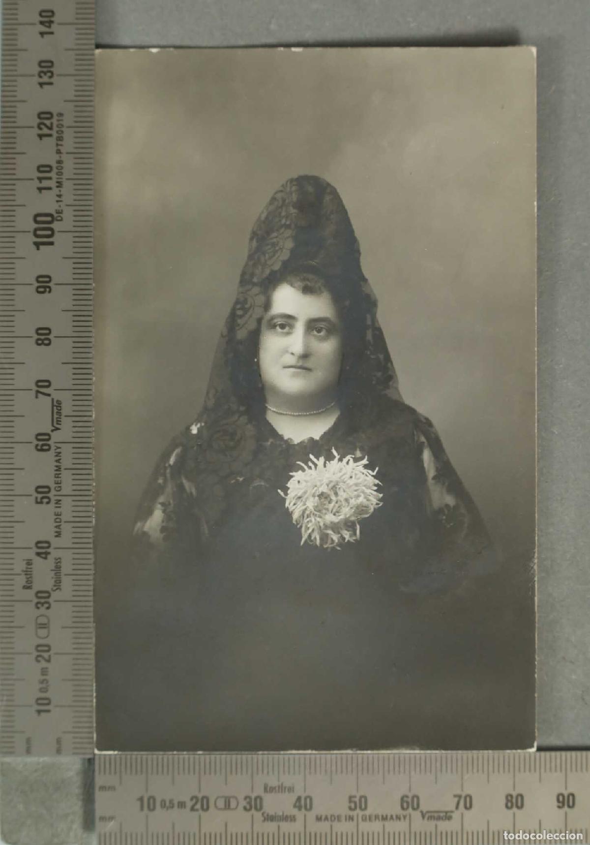 Fotograf&iacute;a antigua: FOTOGRAFIA POSTLA. RETRATO SE&Ntilde;ORA CON MANTILLA. 1917