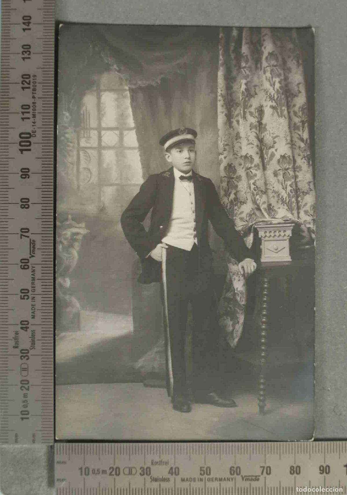 Fotograf&iacute;a antigua: FOTOGRAFIA POSTAL. NI&Ntilde;O UNIFORME DE BOTONES?. HACIA 1920
