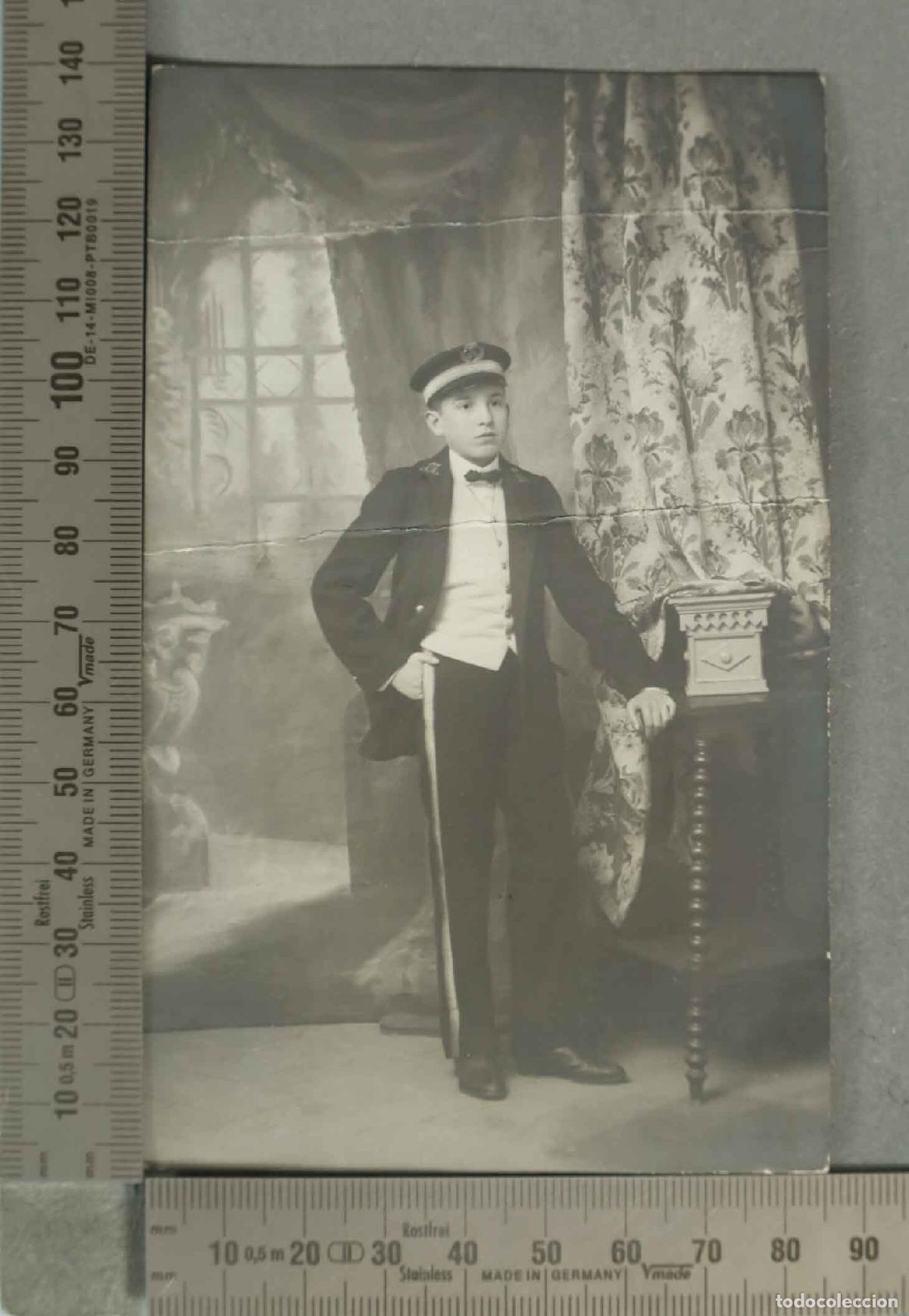 Fotograf&iacute;a antigua: FOTOGRAFIAFOTOGRAFIA POSTAL. NI&Ntilde;O UNIFORME DE BOTONES?. HACIA 1920