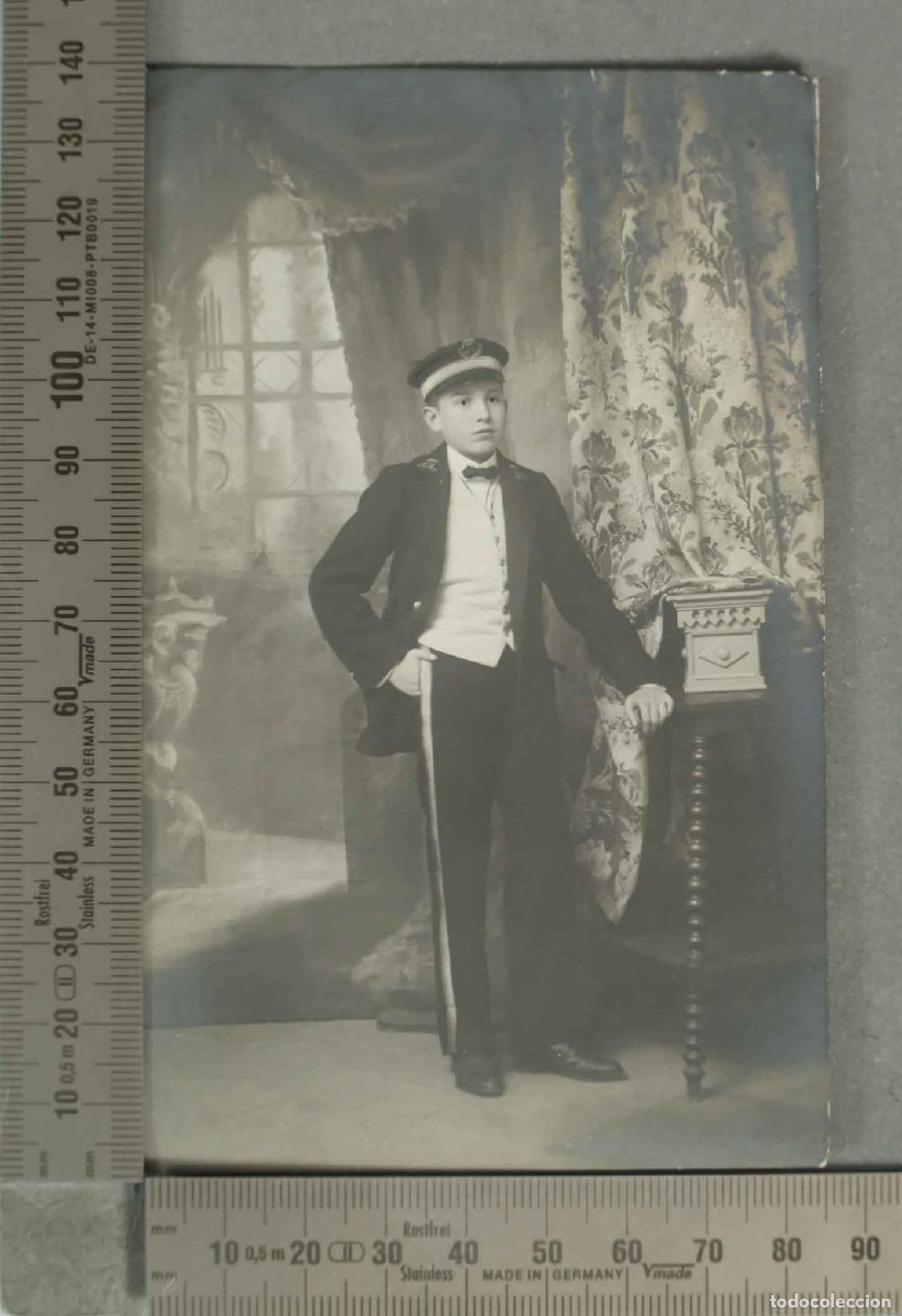 Fotograf&iacute;a antigua: FOTOGRAFIA POSTAL. NI&Ntilde;O UNIFORME DE BOTONES?. HACIA 1920