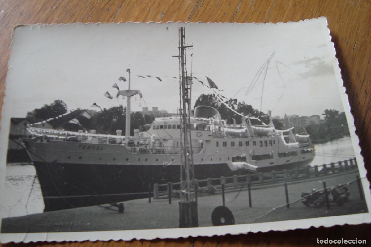Fotograf&iacute;a antigua: ANTIGUA FOTOGRAFIA BUQUE TERUEL COMPA&Ntilde;IA TRASMEDITERRANEA EN RIO GUADALQUIVIR SEVILLA A&Ntilde;OS 50