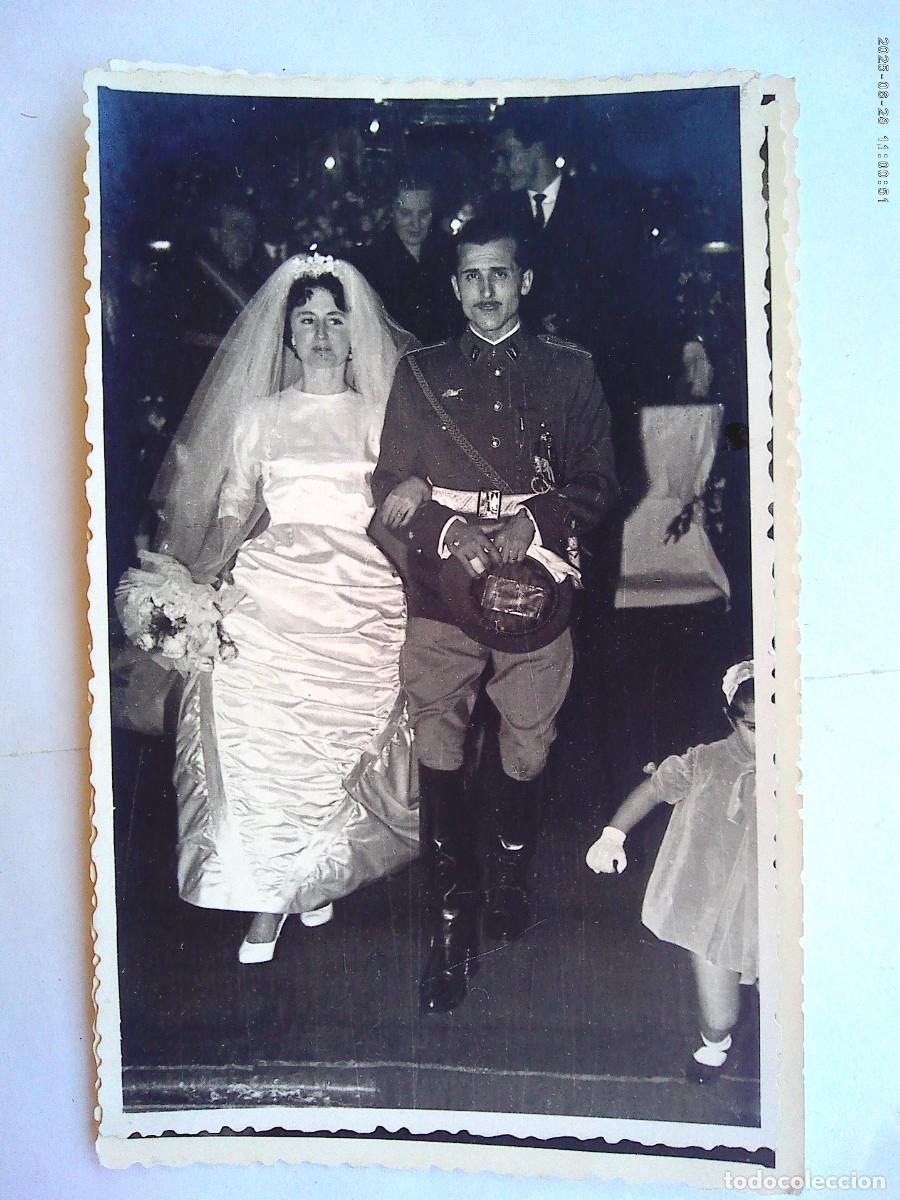 Alte Fotografie: FOTO DE BODA DE MILITAR DE CABALLERIA CON EMBLEMA DE CARROS , 1960. DE BARAS , UBEDA ( JAEN )