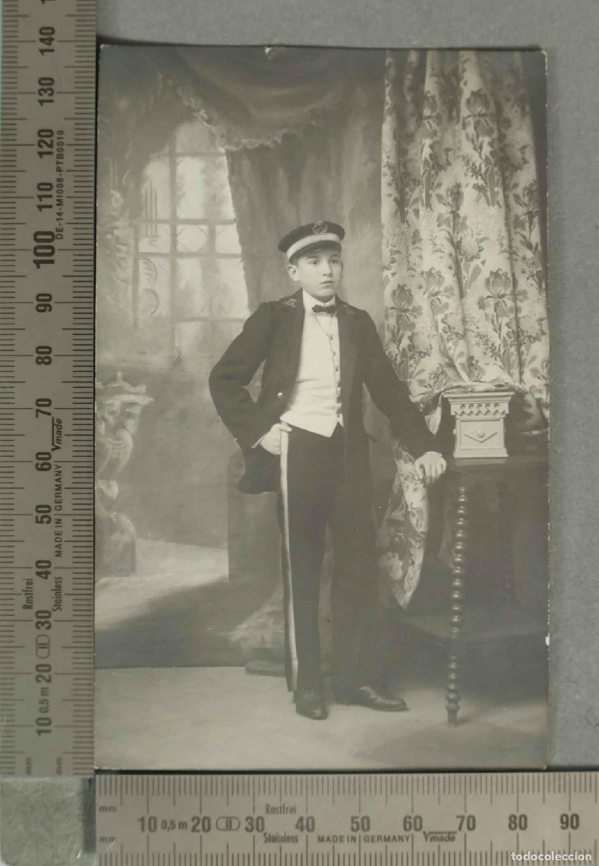 Fotograf&iacute;a antigua: FOTOGRAFIA POSTAL. NI&Ntilde;O UNIFORME DE BOTONES?. HACIA 1920