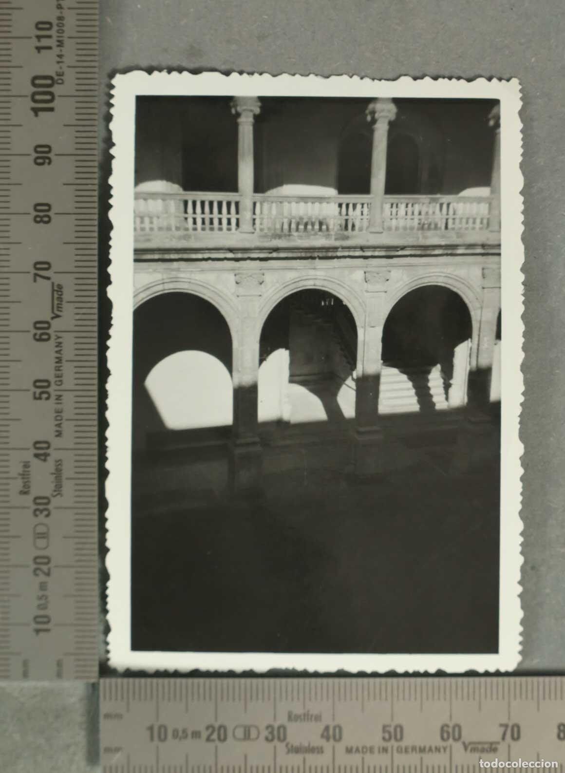 Fotograf&iacute;a antigua: FOTOGRAFIA. INTERIOR PATIO PE&Ntilde;ARRONDA? MANUSCRITO 1962