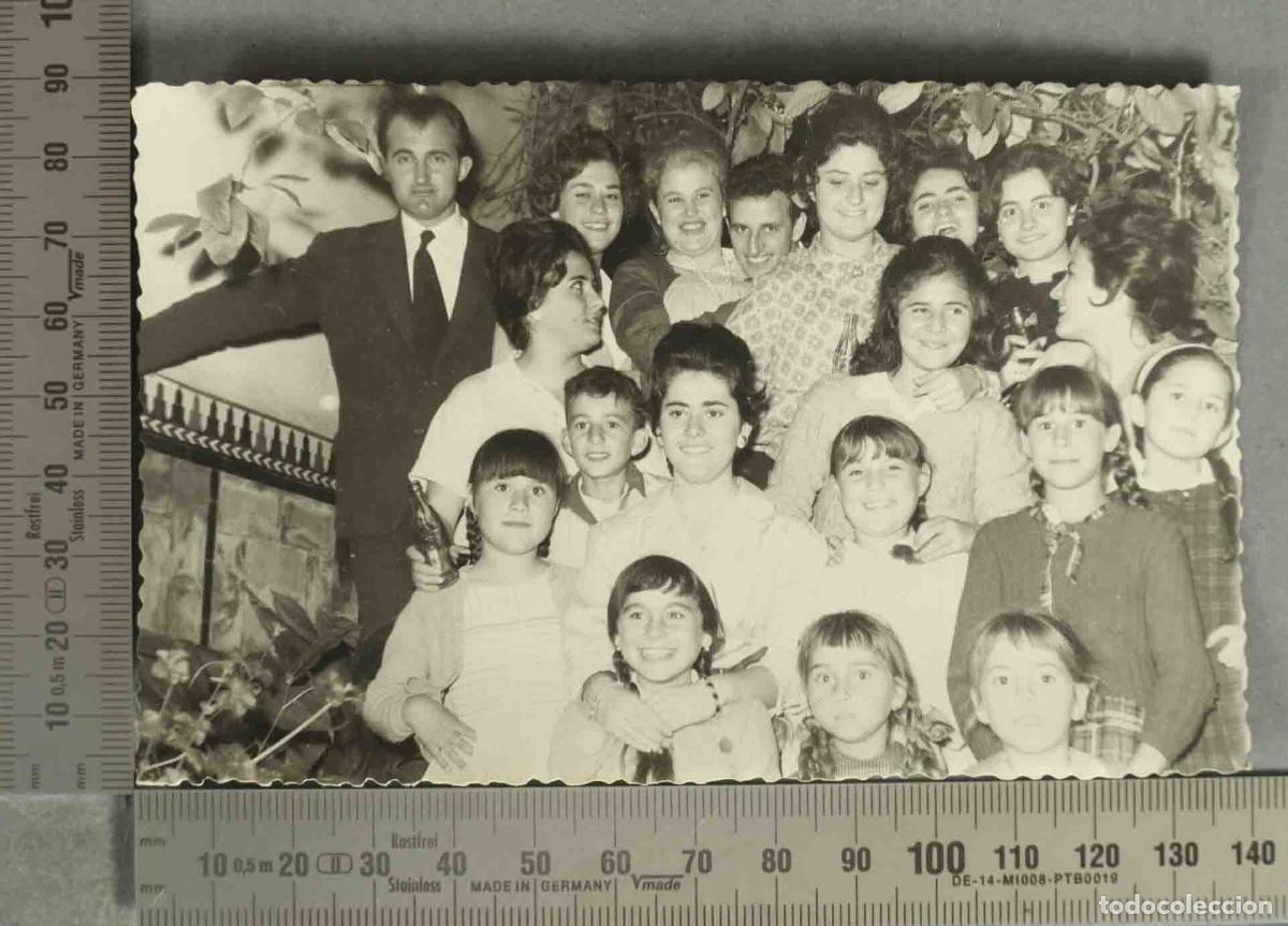 Fotograf&iacute;a antigua: FOTOGRAFIA. GRUPO DE FAMILIA NI&Ntilde;OS JOVENES