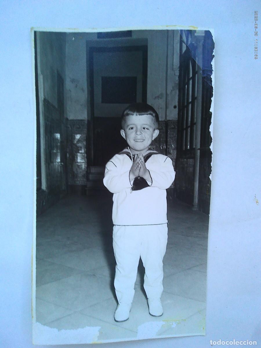 Fotografia antiga: FOTO DE NI&Ntilde;O AQUEJADO DE ENANISMO DE PRIMERA COMUNION . DE ARNAIZ , SEVILLA