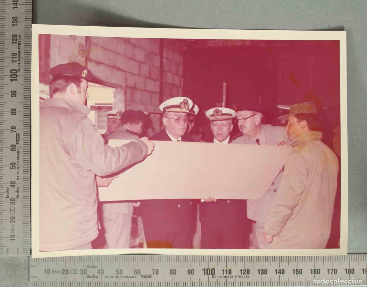 Fotograf&iacute;a antigua: FOTOGRAFIA. VISITA INSPECCION COMGEIM FEBRERO 77 AL TEAR