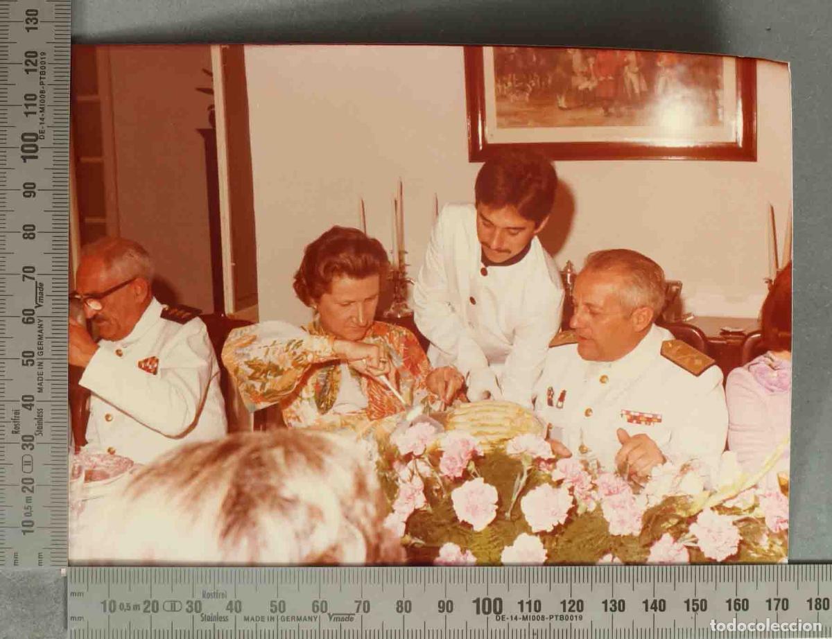 Fotograf&iacute;a antigua: FOTOGRAFIA. VISITA DEL COMANDANTE GENERAL DEL USMC GENERAL WILSON AL TEAR 1977. MUJER GENERAL CONVIT