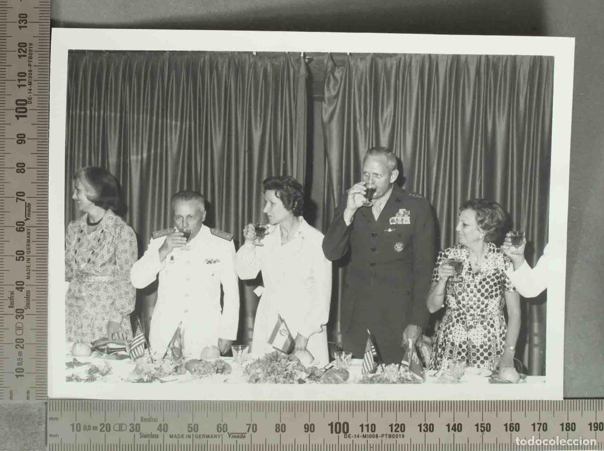 Fotograf&iacute;a antigua: FOTOGRAFIA. VISITA DEL COMANDANTE GENERAL DEL USMC GENERAL WILSON AL TEAR 1977. ACTO