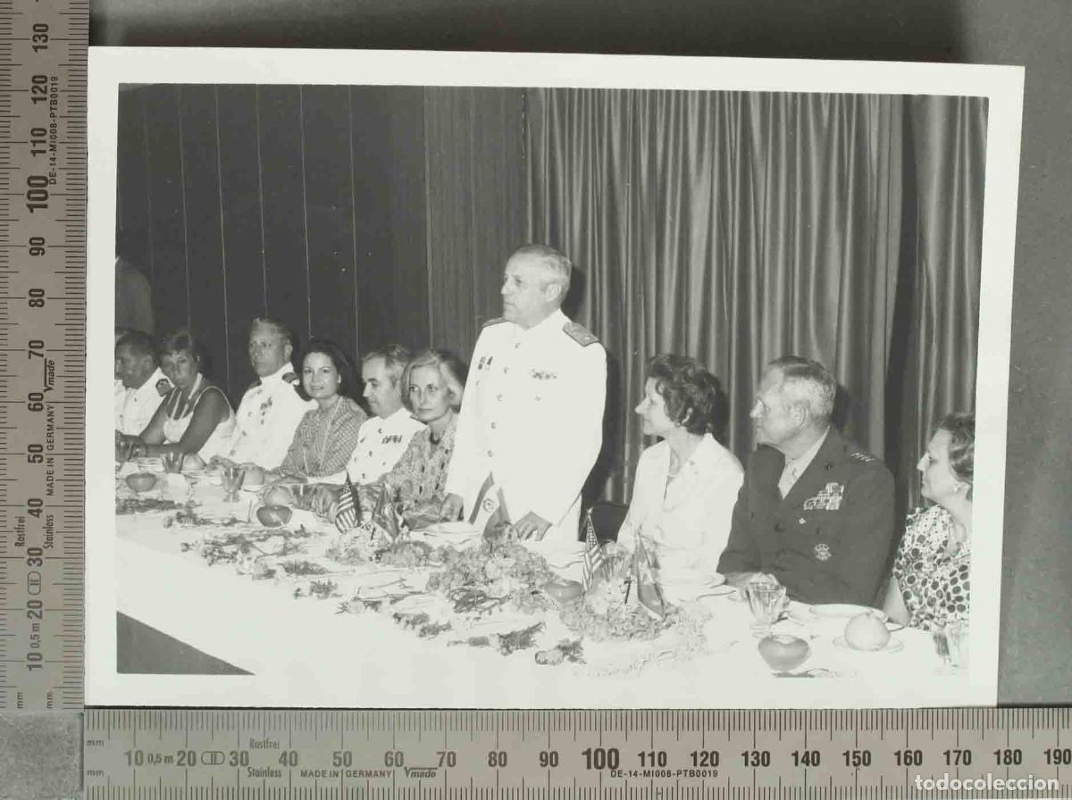 Fotograf&iacute;a antigua: FOTOGRAFIA. VISITA DEL COMANDANTE GENERAL DEL USMC GENERAL WILSON AL TEAR 1977. ACTO