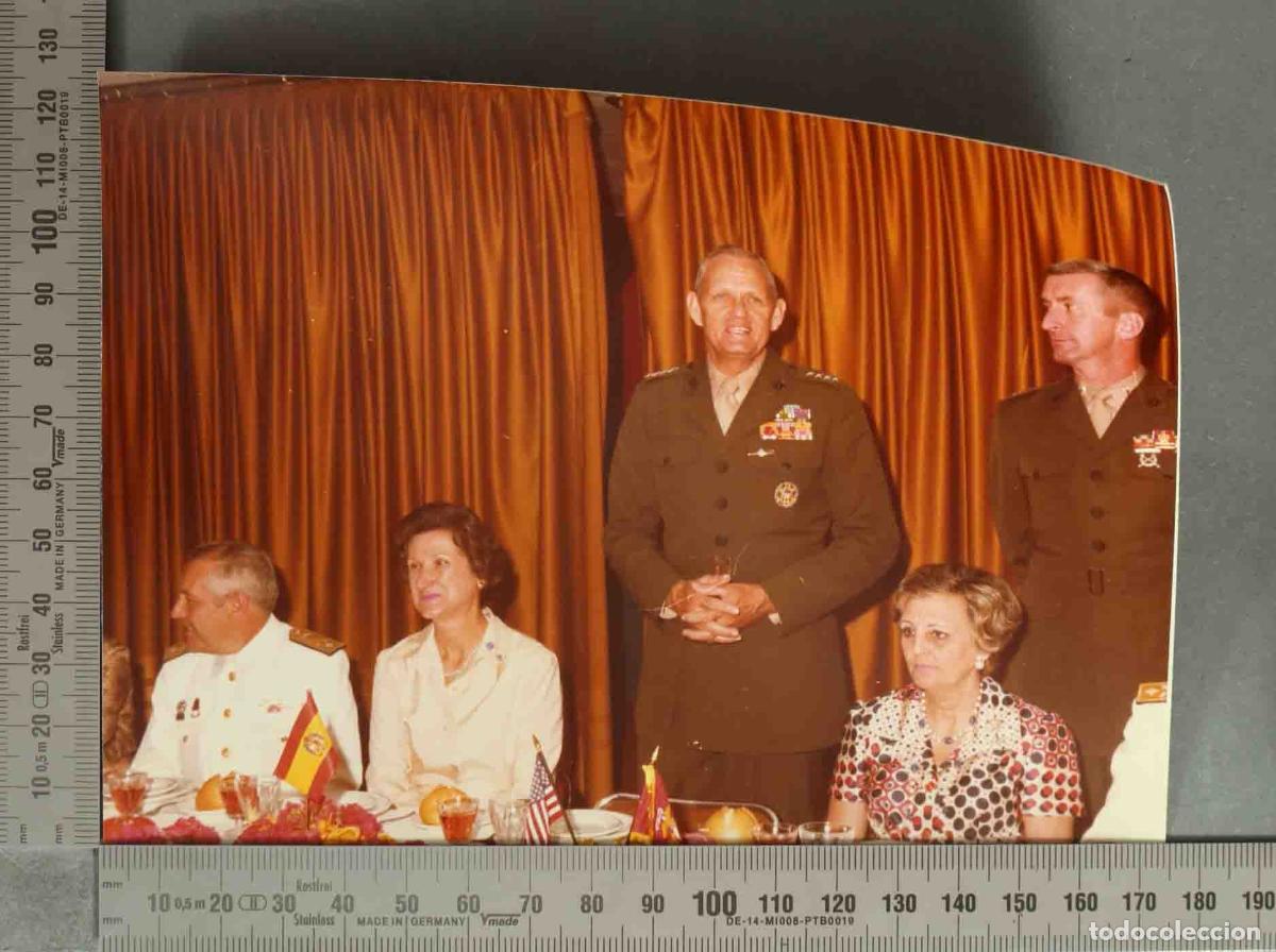 Fotograf&iacute;a antigua: FOTOGRAFIA. VISITA DEL COMANDANTE GENERAL DEL USMC GENERAL WILSON AL TEAR 1977. ACTO