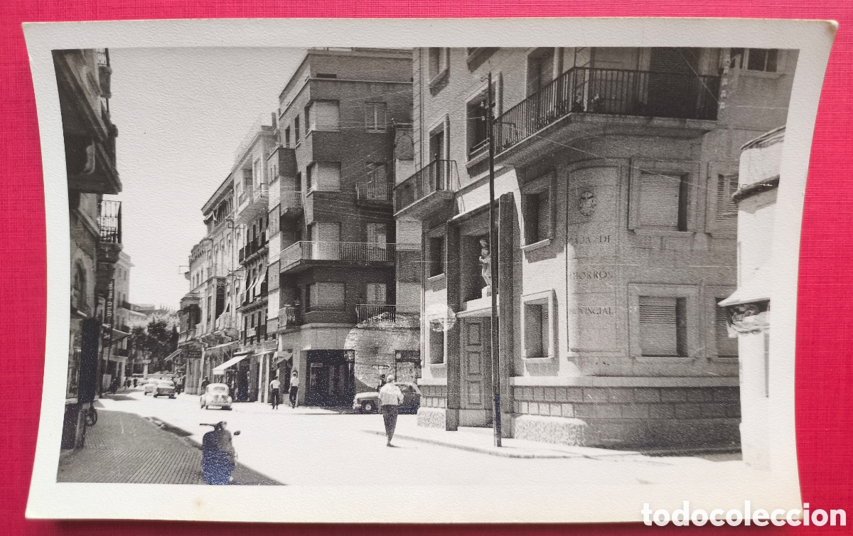 Alte Fotografie: FIGUERES CARRER MONTURIOL FOTOGRAF&Iacute;A ANIMADA GIRONA C. 1965