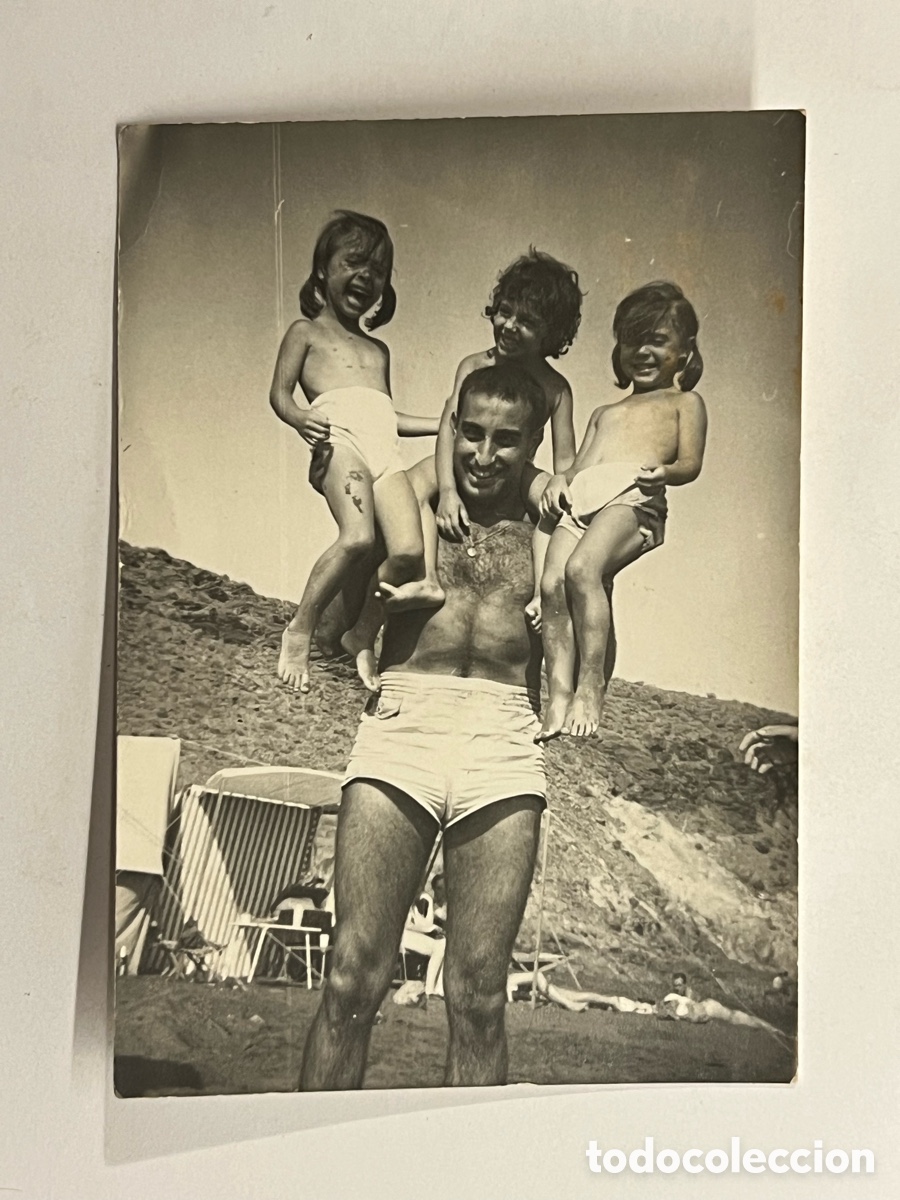 Fotograf&iacute;a antigua: LAS PALMAS DE GRAN CANARIAS.. Fotograf&iacute;a Pap&aacute; es un H&eacute;rcules.. Ja&eacute;n &Oacute;ptico, fot&oacute;grafos (h.1970?)
