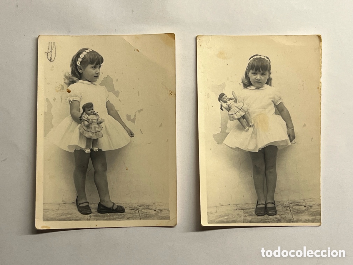 Fotograf&iacute;a antigua: NI&Ntilde;OS Y JUGUETES.. (2) fotograf&iacute;as Ni&ntilde;a con su mu&ntilde;eca Mar&iacute;quita P&eacute;rez ? (h.1960?)