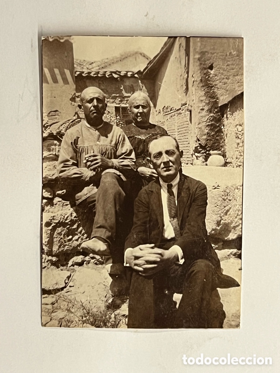 Fotograf&iacute;a antigua: GENT D&rsquo;ALGEMESI&hellip; Fotograf&iacute;a antigua.. Visitant al germans.. (h.1920?) Medidas: 5,5 x 8,5 cm.