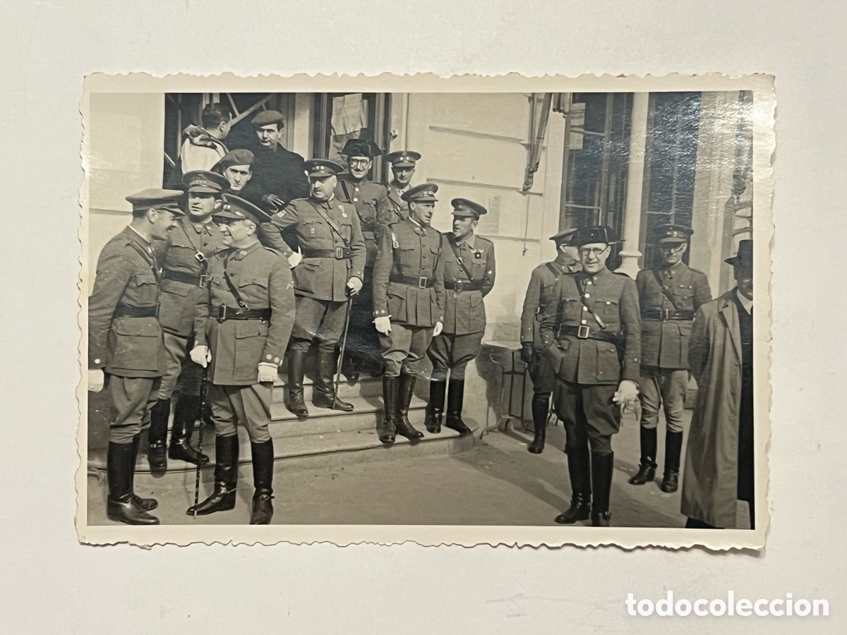 Fotograf&iacute;a antigua: MILITARES. Grupo de Generales, Oficiales y Guardia Civil. Guerra Civil, Conspiraci&oacute;n de 1936
