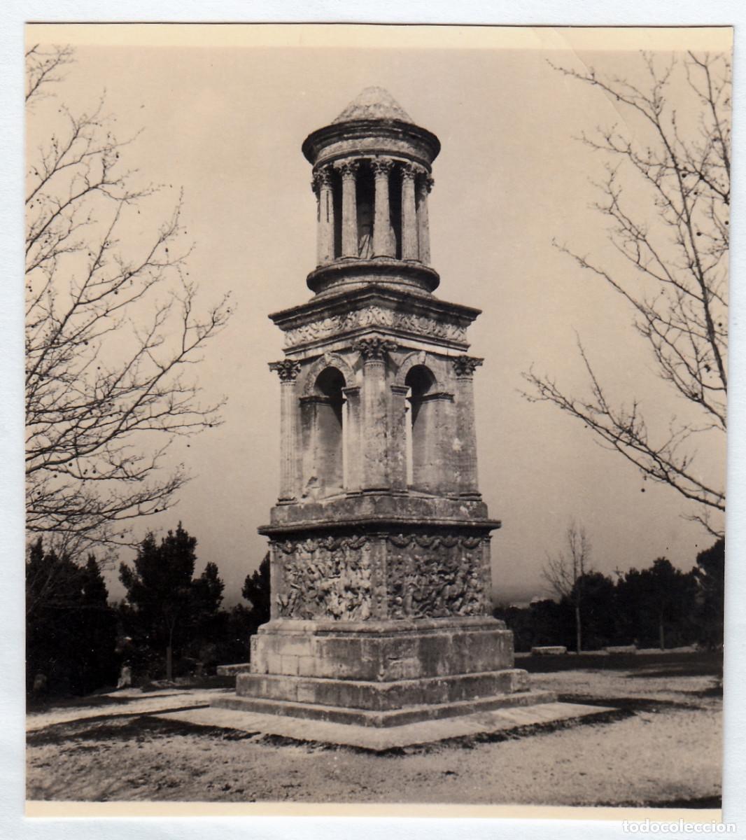 Fotograf&iacute;a antigua: El mausoleo de Glanum, Francia. A&ntilde;os 50-60 pc