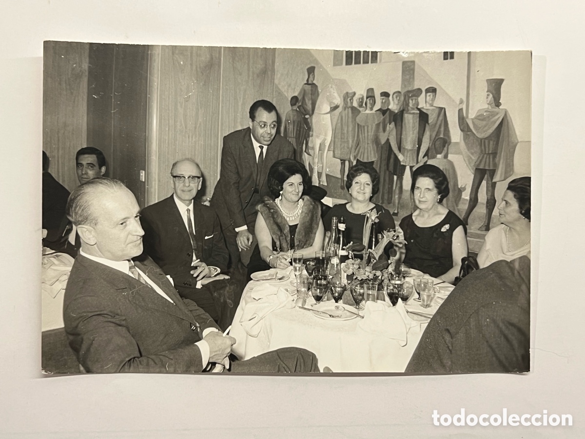 Fotograf&iacute;a antigua: VALENCIA. Fotograf&iacute;a FineZas.. Sociedad Civil. Sal&oacute;n del Hotel Astoria? Reina Victoria ? (h.1960?)