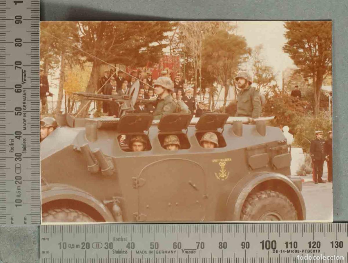 Fotograf&iacute;a antigua: FOTOGRAFIA. Panhard M3 VTT INFANTERIA MARINA 1977