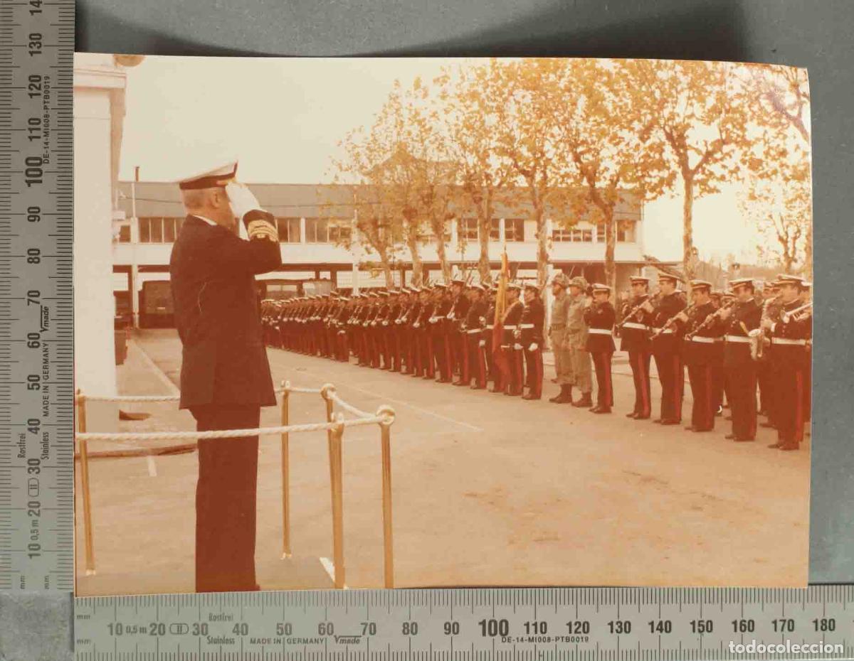 Fotograf&iacute;a antigua: FOTOGRAFIA. ACTO INFANTERIA DE MARINA DESFILE. CA 1977