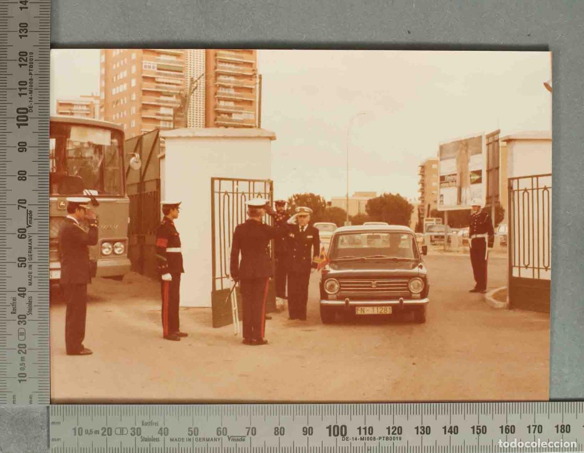 Fotograf&iacute;a antigua: FOTOGRAFIA. ACTO INFANTERIA DE MARINA ENTRADA. PEGASO. CA 1977